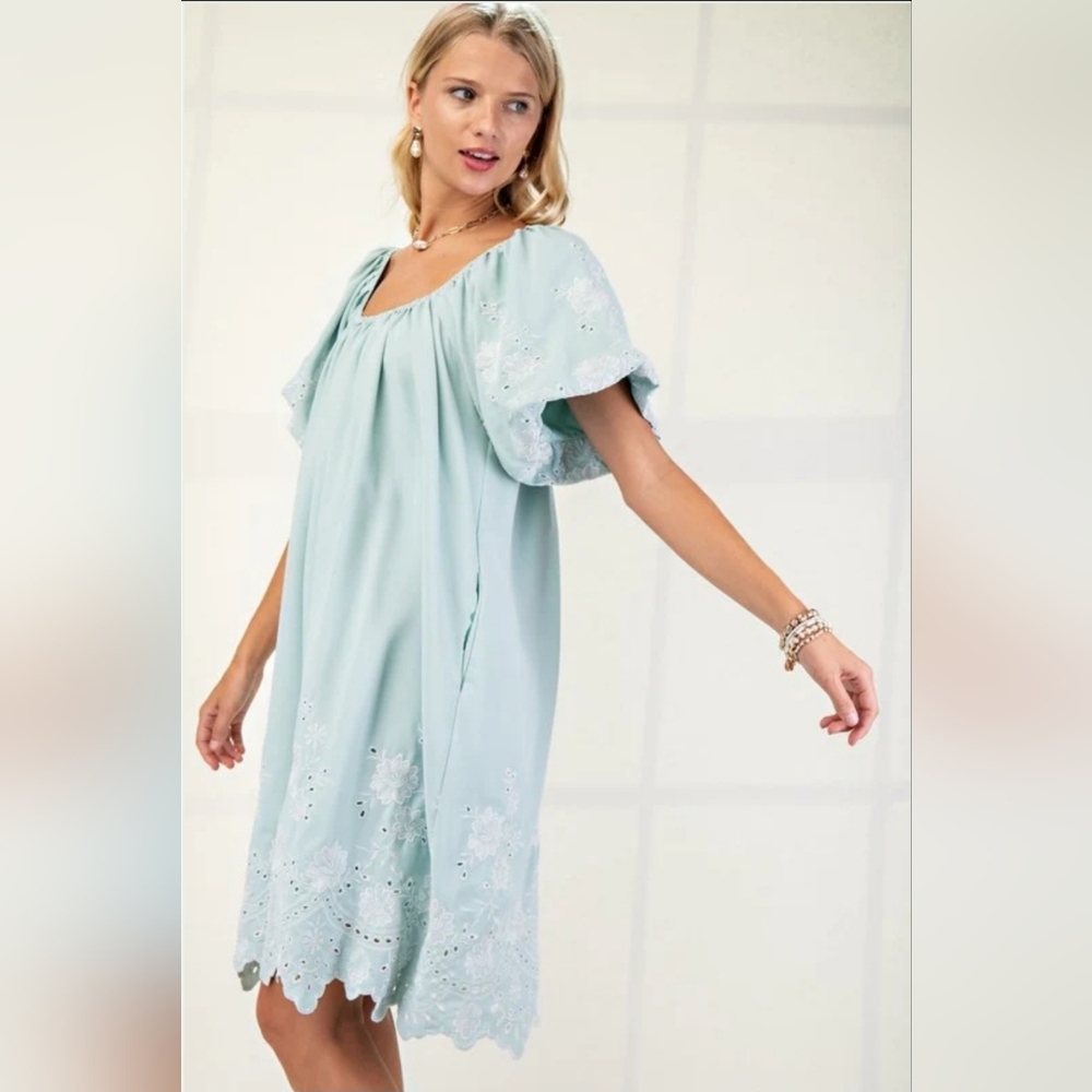NWT Mint Green Eyelet Mini Dress with Pockets
